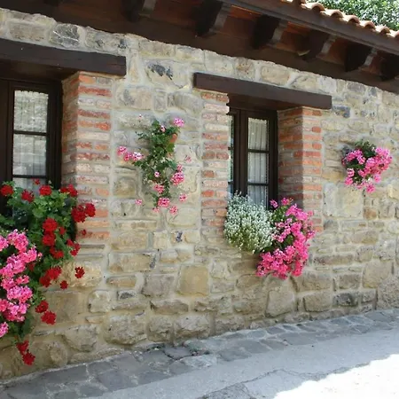 Rural Casa De Aldea Ecocorneyana Casa rural *