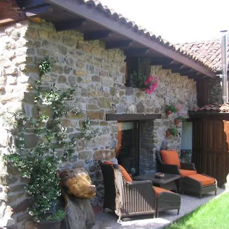 Casa De Aldea Ecocorneyana * Campomanes